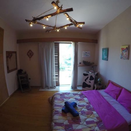 Relax In 'Crazy Farm' Villa Asprokhorion Exterior foto